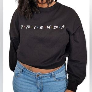 Friends Women's‎ Black Graphic Print Crop Sweatshirt XL